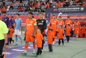 亚博赛地聚焦：中超今夜热度飙升，山东泰山再遭质疑，话题不断，年轻球员得到机会的简单介绍